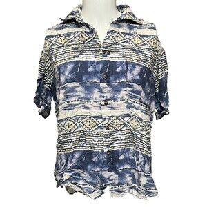 Expressions Hawaiian Shirt Vintage 90s Short Sleeve Rayon Blue Watercolor Medium